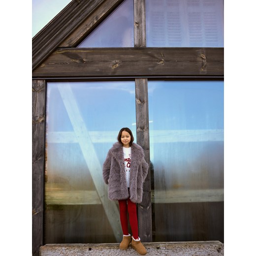 Reserved - Płaszcz z imitacji futra - brązowy ze sklepu Reserved w kategorii Płaszcze dziewczęce - zdjęcie 187972444