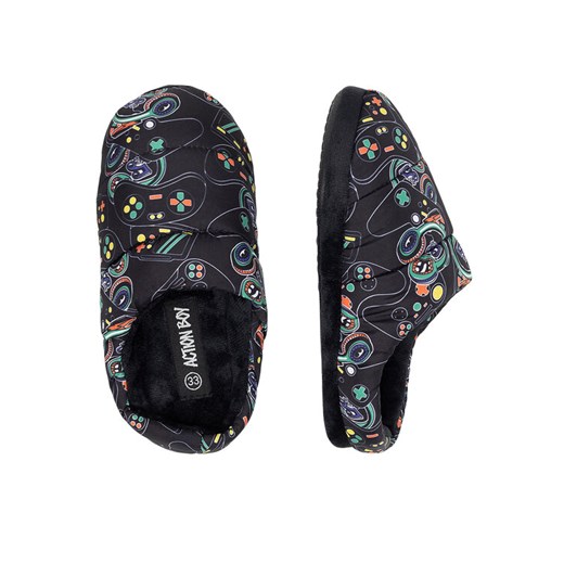 Kapcie Action Boy P3141001K Czarny ze sklepu eobuwie.pl w kategorii Kapcie dziecięce - zdjęcie 187972984