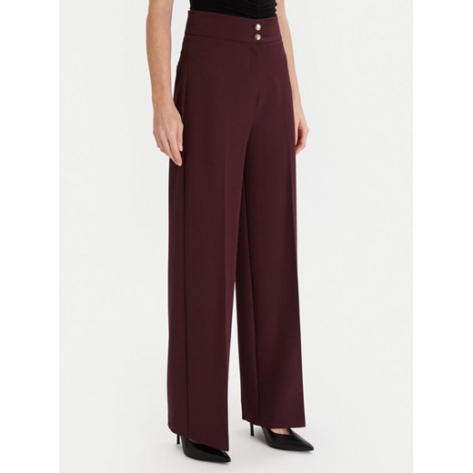 Maryley Spodnie materiałowe 25IB680/M17 Bordowy Regular Fit ze sklepu MODIVO w kategorii Spodnie damskie - zdjęcie 187986360
