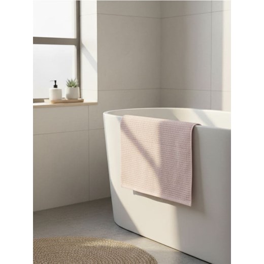 Sinsay - Bawełniany jednolity ręcznik - różowy ze sklepu Sinsay w kategorii Ręczniki - zdjęcie 187992191