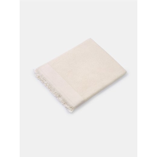 Sinsay - Bawełniany ręcznik z frędzlami - kremowy ze sklepu Sinsay w kategorii Ręczniki - zdjęcie 187992211