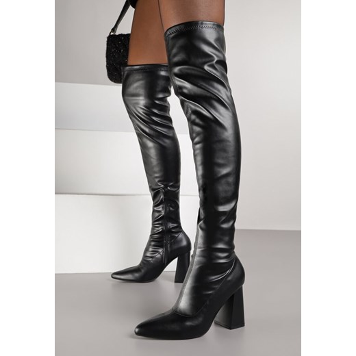 Czarne Dopasowane Kozaki Vices na Geometrycznym Słupku z Noskiem w Szpic Nettania ze sklepu born2be.pl w kategorii Kozaki damskie - zdjęcie 188023453