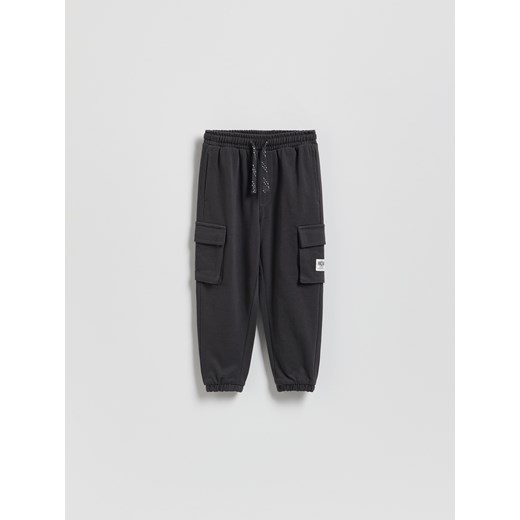 Reserved - Bawełniane joggery cargo - ciemnoszary ze sklepu Reserved w kategorii Spodnie chłopięce - zdjęcie 188060670