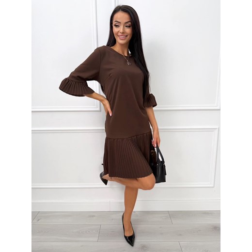 Brązowa Sukienka z Plisowanymi Wstawkami ze sklepu ModnaKiecka.pl w kategorii Sukienki - zdjęcie 188064120