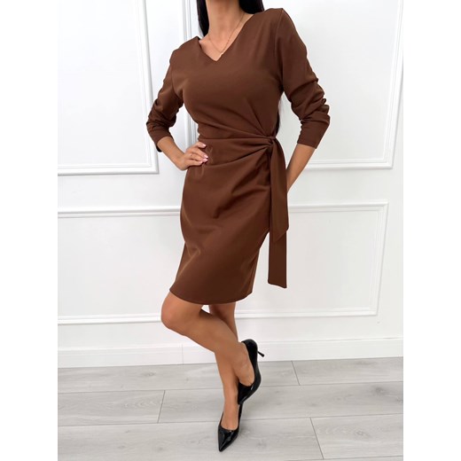 Brązowa Sukienka z Wiązaniem ze sklepu ModnaKiecka.pl w kategorii Sukienki - zdjęcie 188065952
