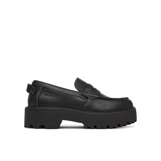 Loafersy Tommy Jeans Archive '01 Loafer Leather EN0EN03005 Czarny ze sklepu eobuwie.pl w kategorii Lordsy damskie - zdjęcie 188071411
