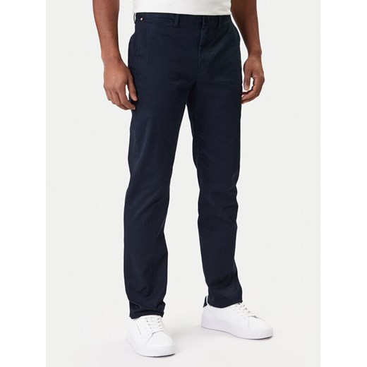 Tommy Hilfiger Chinosy Core Denton MW0MW41993 Granatowy Regular Fit ze sklepu MODIVO w kategorii Spodnie męskie - zdjęcie 188074972