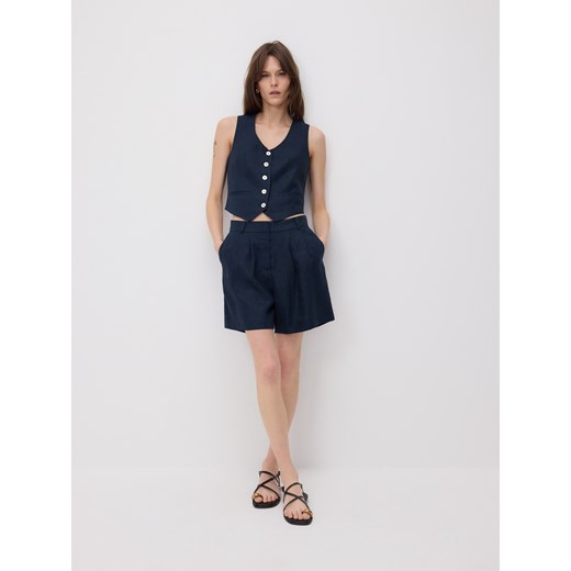 Reserved - Lniane bermudy z zakładkami - granatowy Reserved XS okazyjna cena Reserved