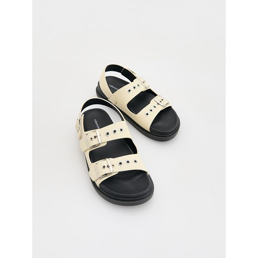 Reserved - Sandały z imitacji skóry - złamana biel ze sklepu Reserved w kategorii Sandały dziecięce - zdjęcie 188087541