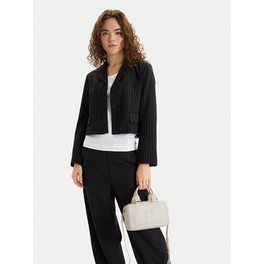 Torebka Calvin Klein Bold Ck Elongated Mini Tote LV04F3411G Biały ze sklepu eobuwie.pl w kategorii Torebki damskie - zdjęcie 188098430