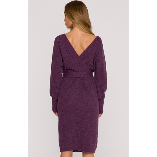 Sukienka swetrowa z dekoltem kopertowym i paskiem wrzosowa M810, Kolor wrzosowy, Rozmiar uniwersalny, MOE ze sklepu Primodo w kategorii Sukienki - zdjęcie 188146114