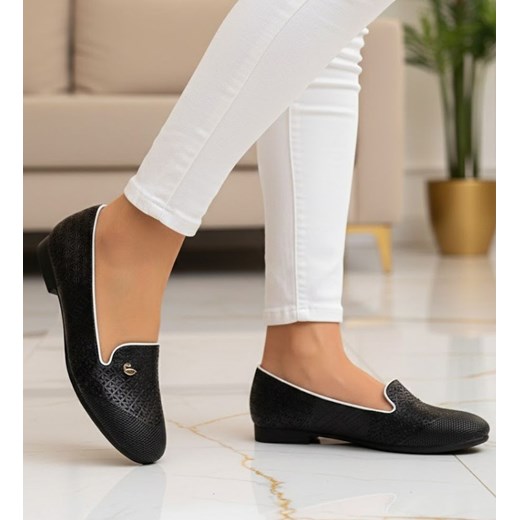 Dziewczęce baleriny lordsy Czarne /F6-2 4696 GA4-5/ ze sklepu Pantofelek24.pl w kategorii Balerinki dziecięce - zdjęcie 188152980