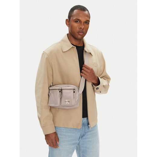 Saszetka Calvin Klein Tech Utility Camera Bag LV04G3178G Écru ze sklepu eobuwie.pl w kategorii Saszetki - zdjęcie 188248833