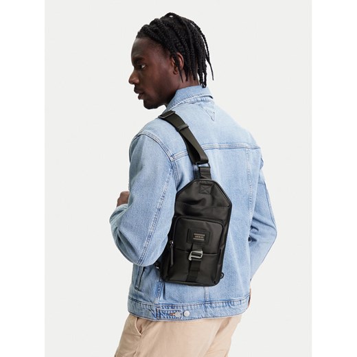 Guess Plecak HMARCC P5326 Czarny ze sklepu MODIVO w kategorii Plecaki - zdjęcie 188257013