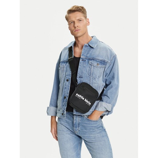 Calvin Klein Saszetka LV04G3180G Czarny ze sklepu MODIVO w kategorii Torby męskie - zdjęcie 188257421