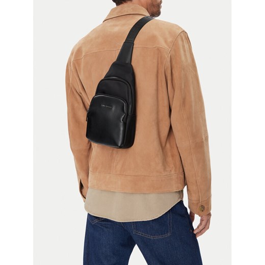 Torebka Gino Rossi C-GIN-E-029-05 Czarny ze sklepu eobuwie.pl w kategorii Torby męskie - zdjęcie 188352401