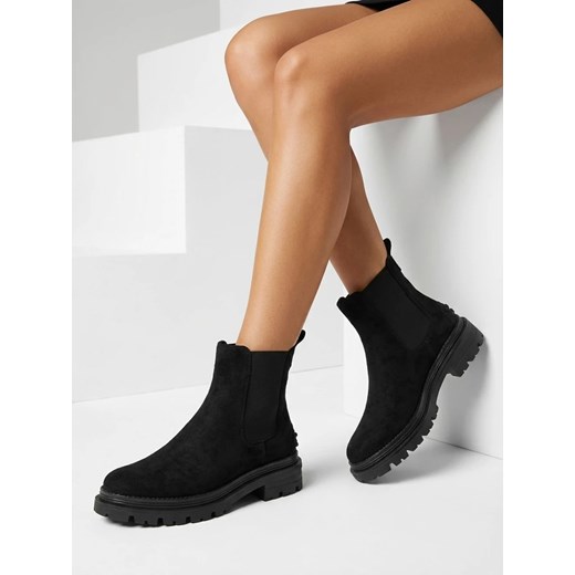 Royalfashion Czarne damskie ocieplane botki Comfy Walk ze sklepu royalfashion.pl w kategorii Botki - zdjęcie 188401712