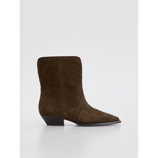 Reserved - Zamszowe botki - ciemnobrązowy ze sklepu Reserved w kategorii Botki - zdjęcie 188404374