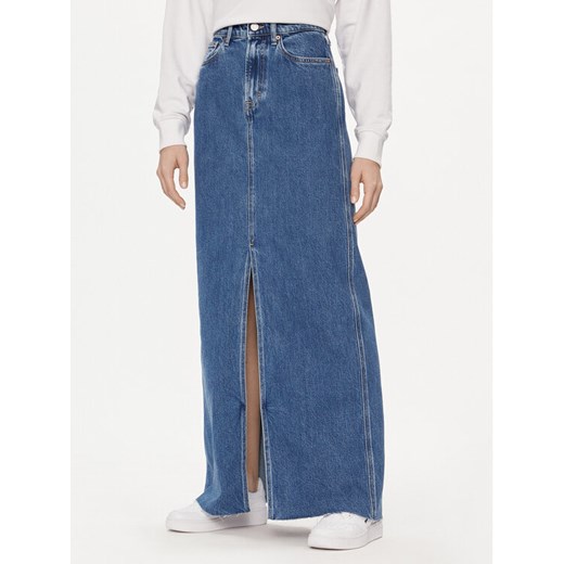 Tommy Jeans Spódnica jeansowa Claire DW0DW17673 Granatowy Regular Fit ze sklepu MODIVO w kategorii Spódnice - zdjęcie 188405040