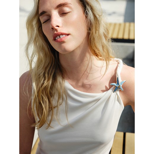 Reserved - Bluzka z ozdobną aplikacją - złamana biel ze sklepu Reserved w kategorii Bluzki damskie - zdjęcie 188435872