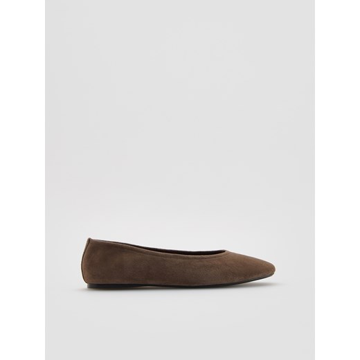 Reserved - Skórzane baleriny - beżowy ze sklepu Reserved w kategorii Balerinki - zdjęcie 188461091