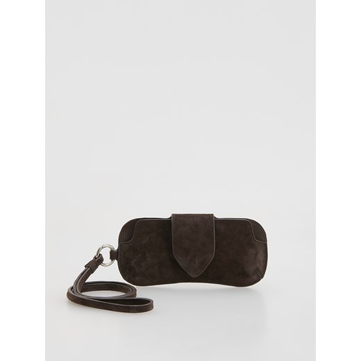 Reserved - Zamszowe etui na okulary - ciemnobrązowy Reserved ONE SIZE Reserved