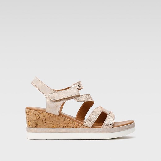 Sandały Clara Barson MARYSSA WS216-01 ze sklepu ccc.eu w kategorii Sandały damskie - zdjęcie 188533533