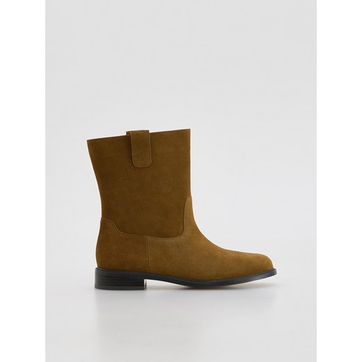 Reserved - Zamszowe botki - brązowy ze sklepu Reserved w kategorii Botki - zdjęcie 188538124