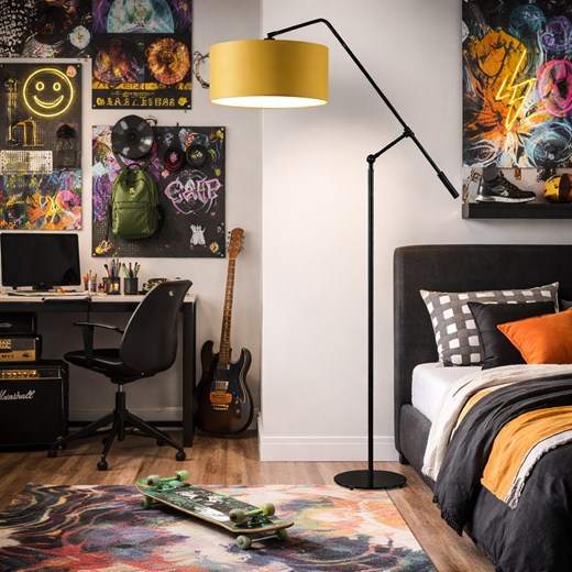 Nowoczesna lampa podłogowa z musztardowym abażurem LIBERIA na regulowanym ramieniu ze sklepu Lysne w kategorii Lampy podłogowe - zdjęcie 188547390