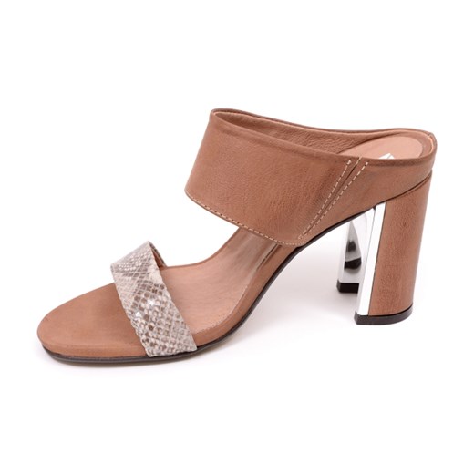 Klapki Carinii B2610 crotalo opaco camel/camoscio cenere aligoo brazowy lato