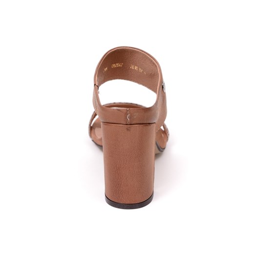 Klapki Carinii B2610 crotalo opaco camel/camoscio cenere aligoo brazowy na obcasie