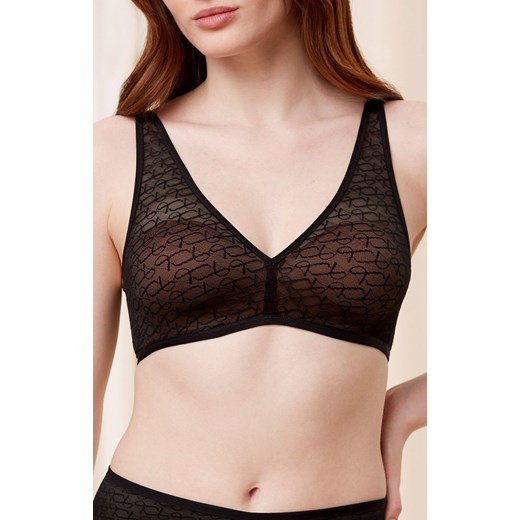 Triumph czarny biustonosz usztywniany Signature Sheer P EX 10215909, Kolor czarny, Rozmiar 80D, Triumph ze sklepu Primodo w kategorii Biustonosze - zdjęcie 188784424