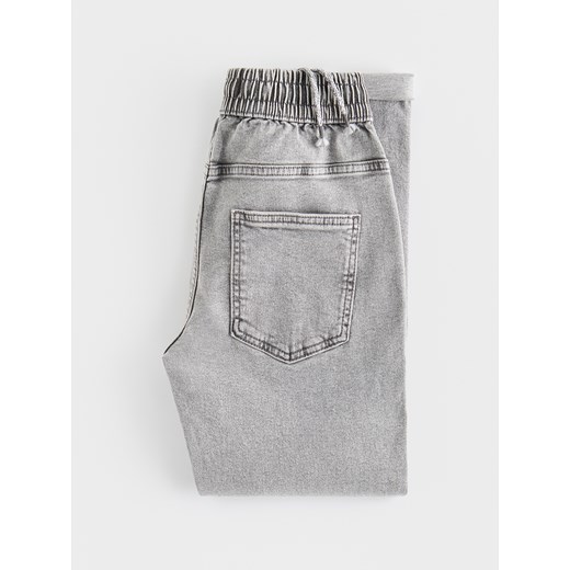 Reserved - Jeansy carrot fit - jasnoszary ze sklepu Reserved w kategorii Spodnie chłopięce - zdjęcie 188822882