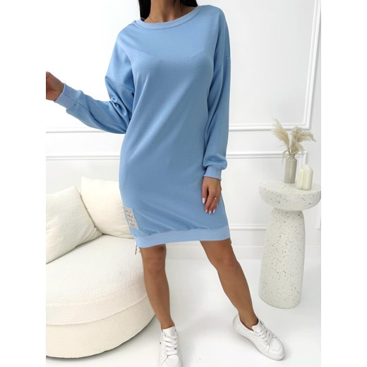Błękitna Sportowa Sukienka z Naszywką Modnakiecka.pl 2XL/3XL ModnaKiecka.pl