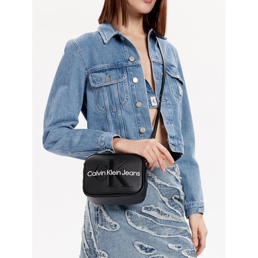 Calvin Klein Jeans Torebka Sculpted Camera Bag18 Mono K60K610275 Czarny ze sklepu MODIVO w kategorii Listonoszki - zdjęcie 189099101