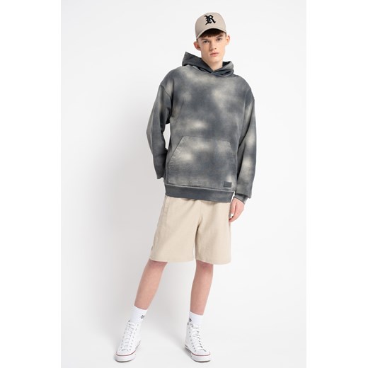 Beżowe krótkie spodenki dresowe REGULAR bez nadruków, Rozmiar - 140, Kolor - Beżowy ze sklepu REPORTER w kategorii Spodenki męskie - zdjęcie 189108550