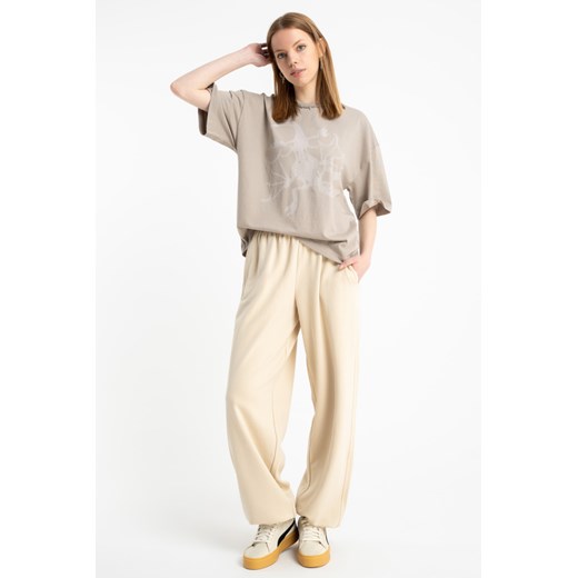 Kremowe spodnie dresowe OVERSIZE bez nadruków, Rozmiar - 170, Kolor - Kremowy ze sklepu REPORTER w kategorii Spodnie dziewczęce - zdjęcie 189108844
