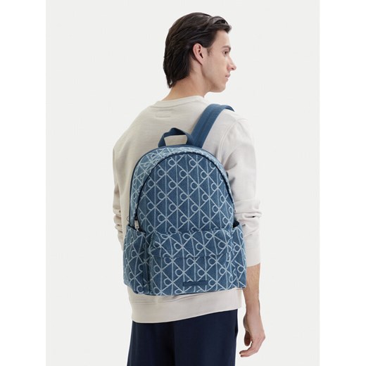 Plecak Calvin Klein Emblem Aop Denim Round Backpack LV04D3429G Niebieski ze sklepu eobuwie.pl w kategorii Plecaki - zdjęcie 189320874
