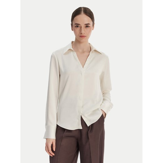 Calvin Klein Koszula Hammered LV044F129G Écru Regular Fit ze sklepu MODIVO w kategorii Koszule damskie - zdjęcie 189393104