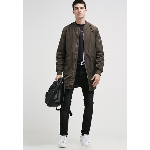 KIOMI Krótki płaszcz olive zalando  bez wzorów/nadruków