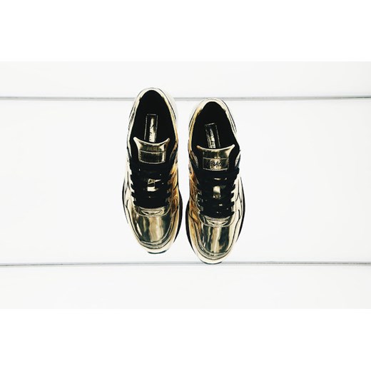 BUTY PUMA R698 X VASHTIE GOLD 358838 01 sneakerstudio-pl syntetyk
