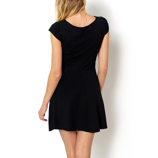 Rozkloszowana sukienka mini zoio-pl czarny klasyczny