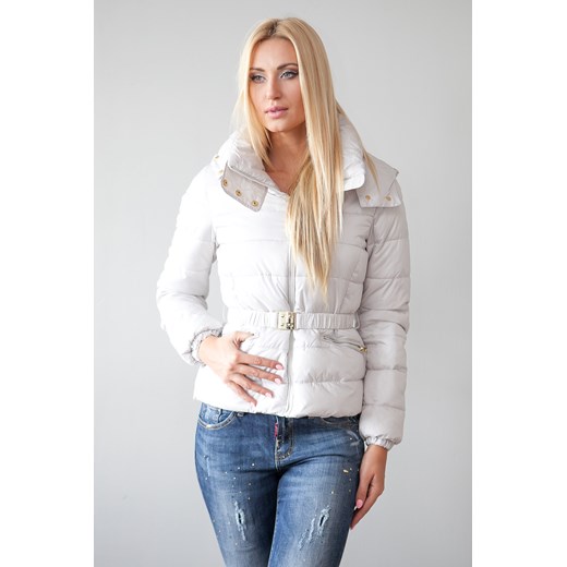 Pikowana kurtka podkreślająca talię kremowa fasardi-com bialy zima