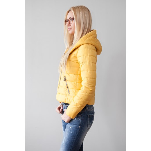 Pikowana kurtka o asymetrycznym fasonie żółta fasardi-com zolty Kurtki damskie pikowane