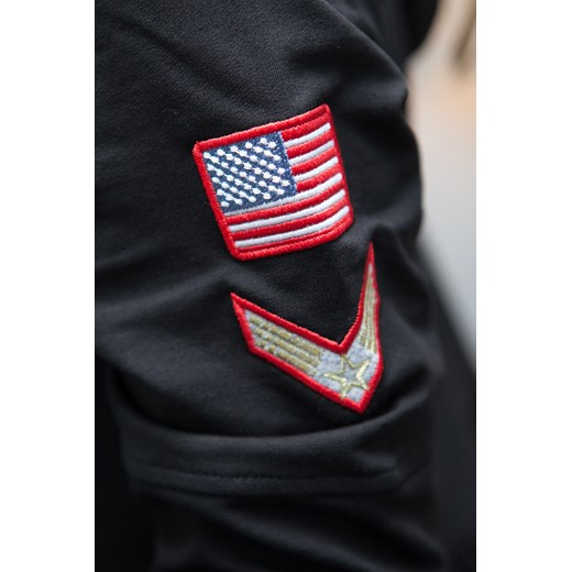 Bawełniana kurtka z naszywkami w stylu militarnym czarna fasardi-com czarny militarny