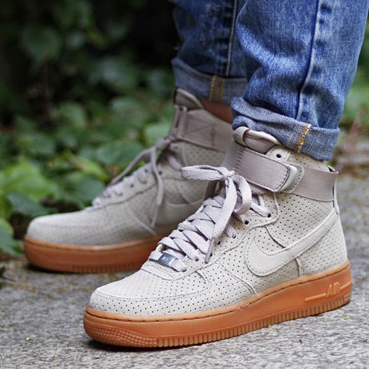 Nike WMNS Air Force 1 Suede (749266-200) thebestsneakers-pl zielony Buty do biegania