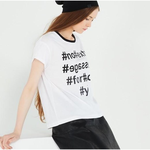 T-shirt YFL z nadrukiem reserved bialy Bluzki z nadrukiem
