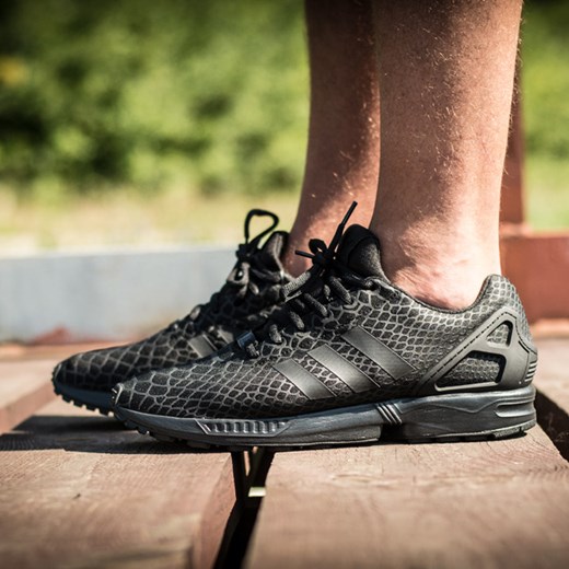 BUTY MĘSKIE SNEAKERSY ADIDAS ZX FLUX TECHFIT AF6388 sneakerstudio-pl szary elegancki