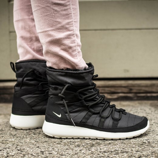 Buty damskie Nike Roshe One Hi Flash (GS) 807739 001 sneakerstudio-pl bezowy jesień