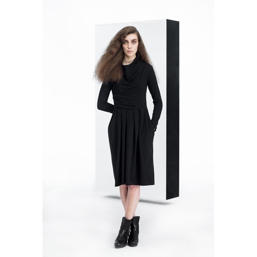 Sukienka MON AMOUR showroom-pl czarny enzymatyczny